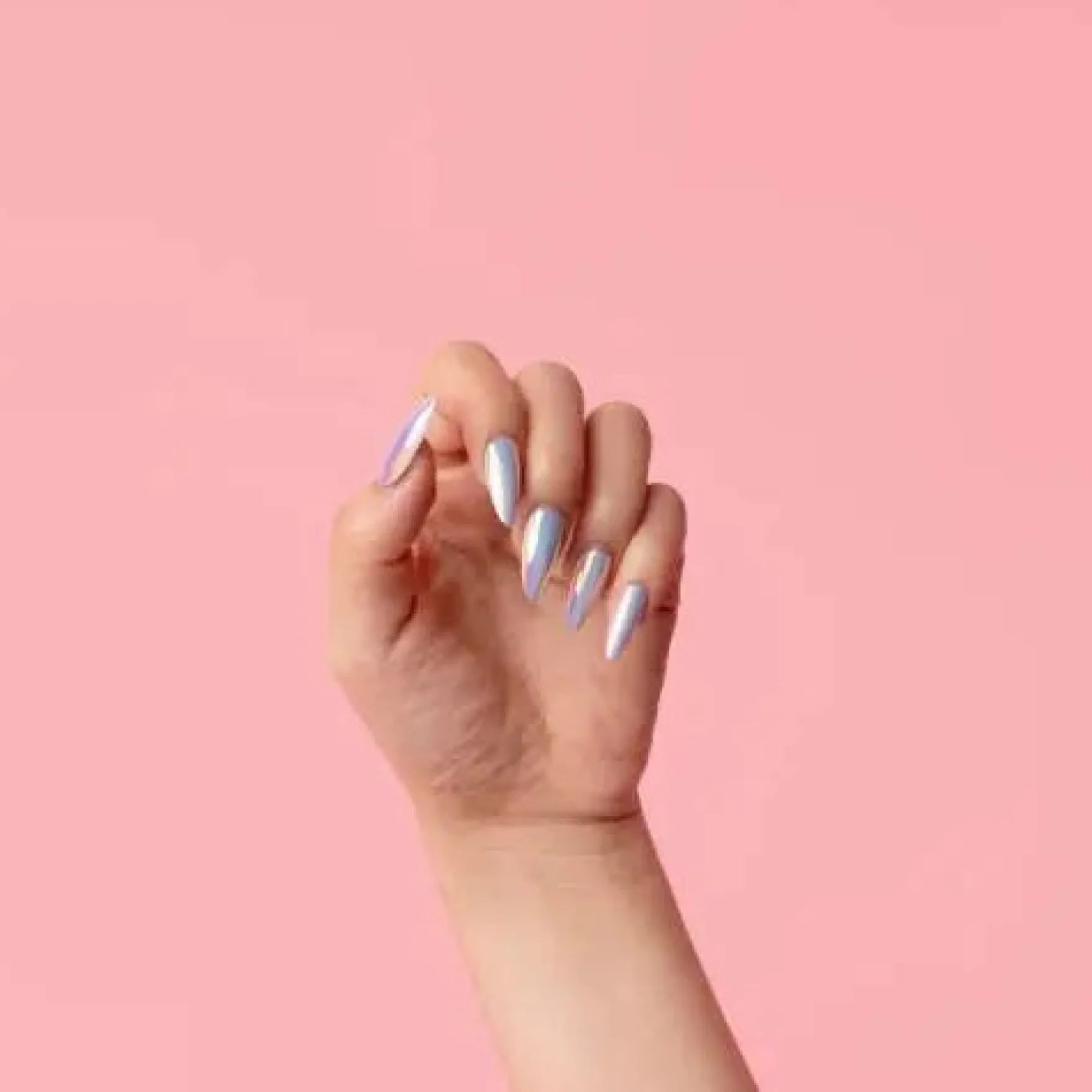 Almond Bish Nail Halo Pink