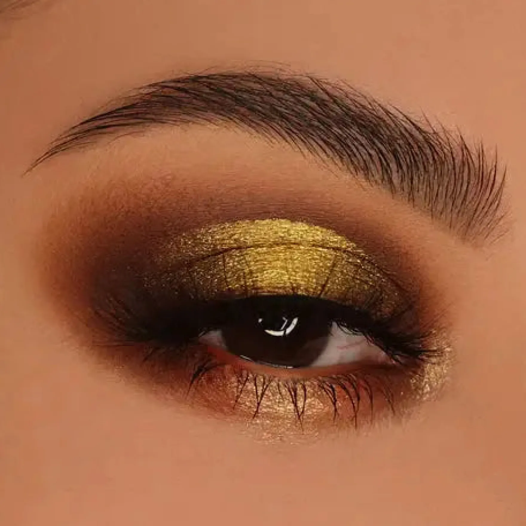 Artistry Palette Gold Blooded