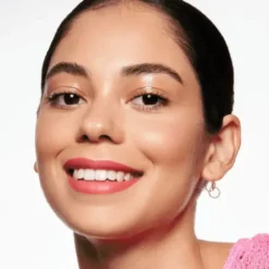 Baby Got Glow Liquid Highlighter 10 Sassy in Silk