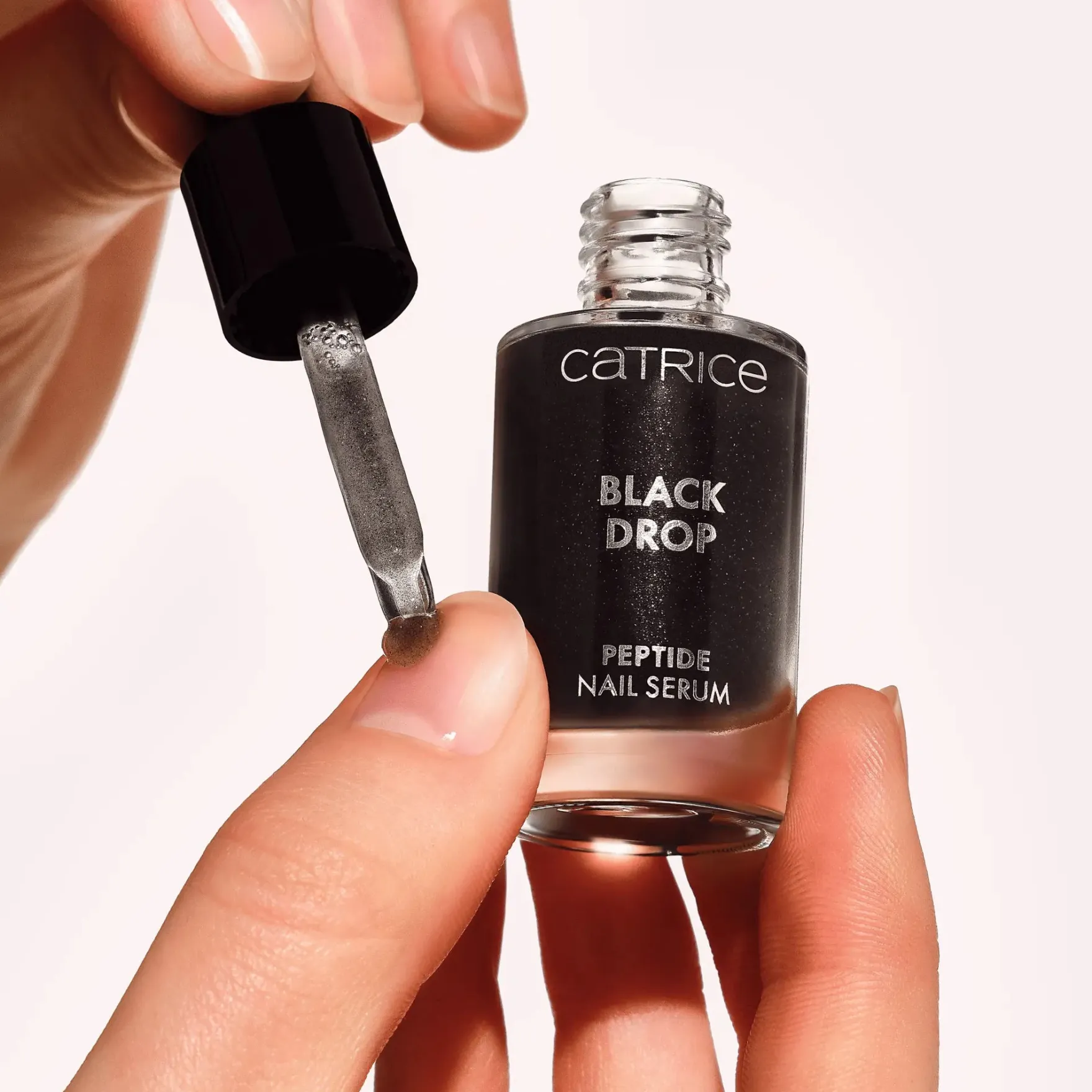Black Drop Peptide Nail Serum