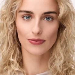 Blur-Real Matte Lipstick 030 Whisper Nude