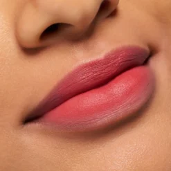 Blur Soufflé Matte Lip Cream 07 Main Character