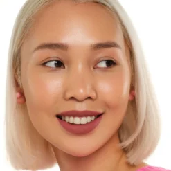 Blur Soufflé Matte Lip Cream 10 Status Toast