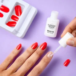 Brush On Nail Glue