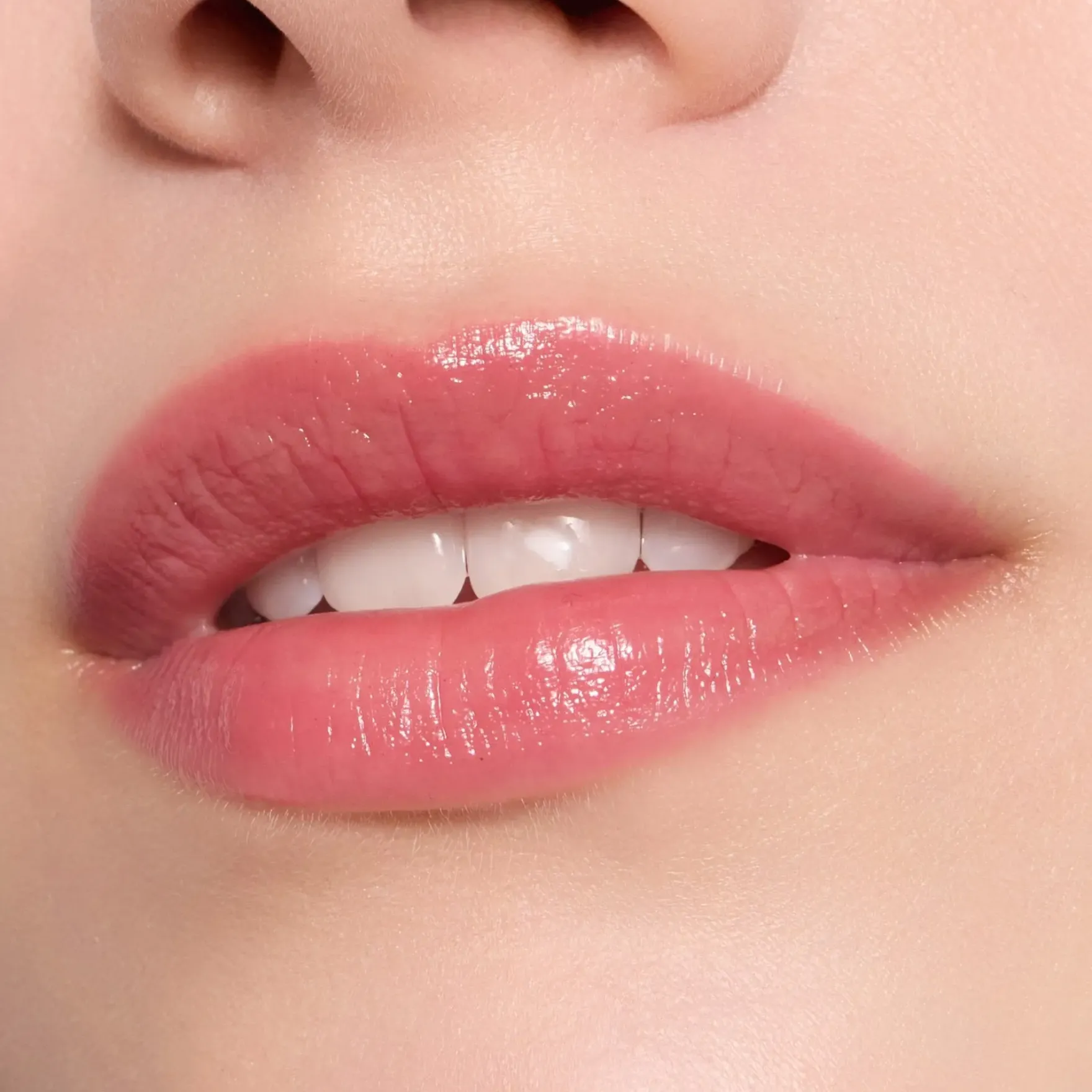 Care In Colours Lip Balm 040 Hot Take
