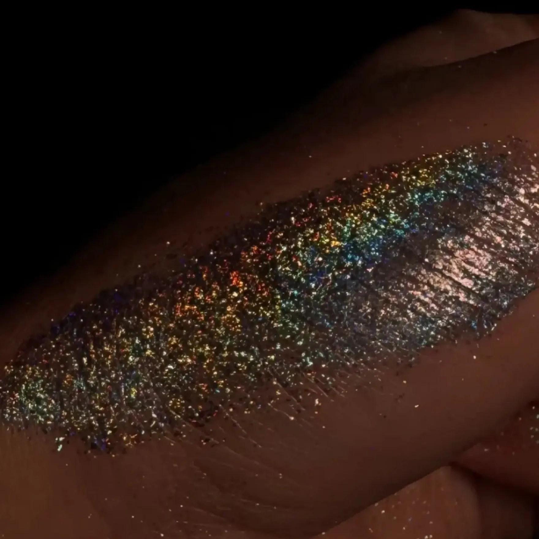 Chameleon-Diamond Pigments Shift