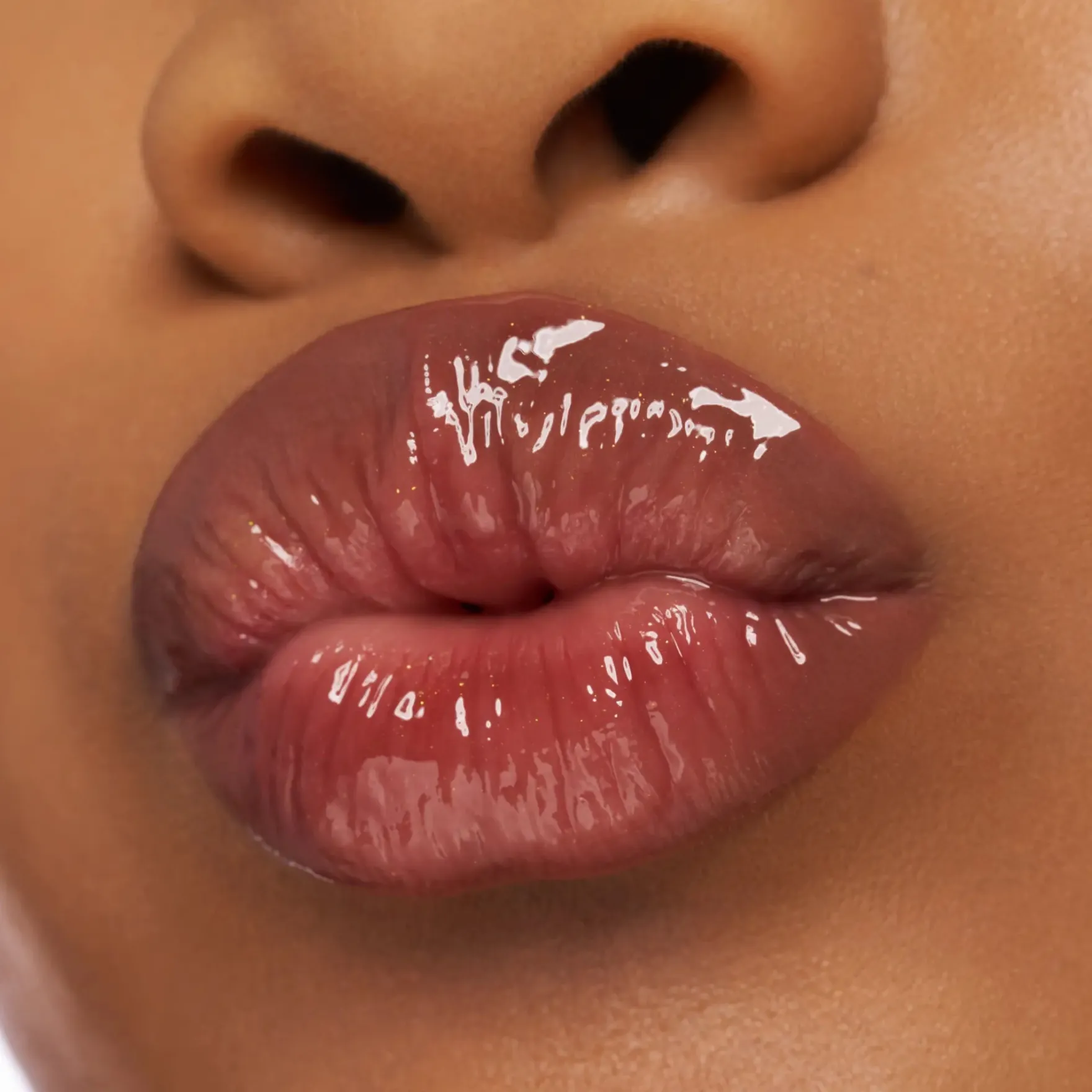 Choco Bomb Shiny Lipgloss 01 Chocoholic!