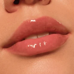 Colour Cushion Juicy Lip Oil 050 Drenched Drama