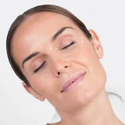 De-Bloat Soothing Eye Serum