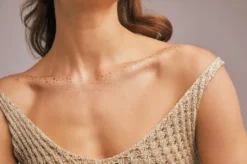 Decolletage Speckles Gold
