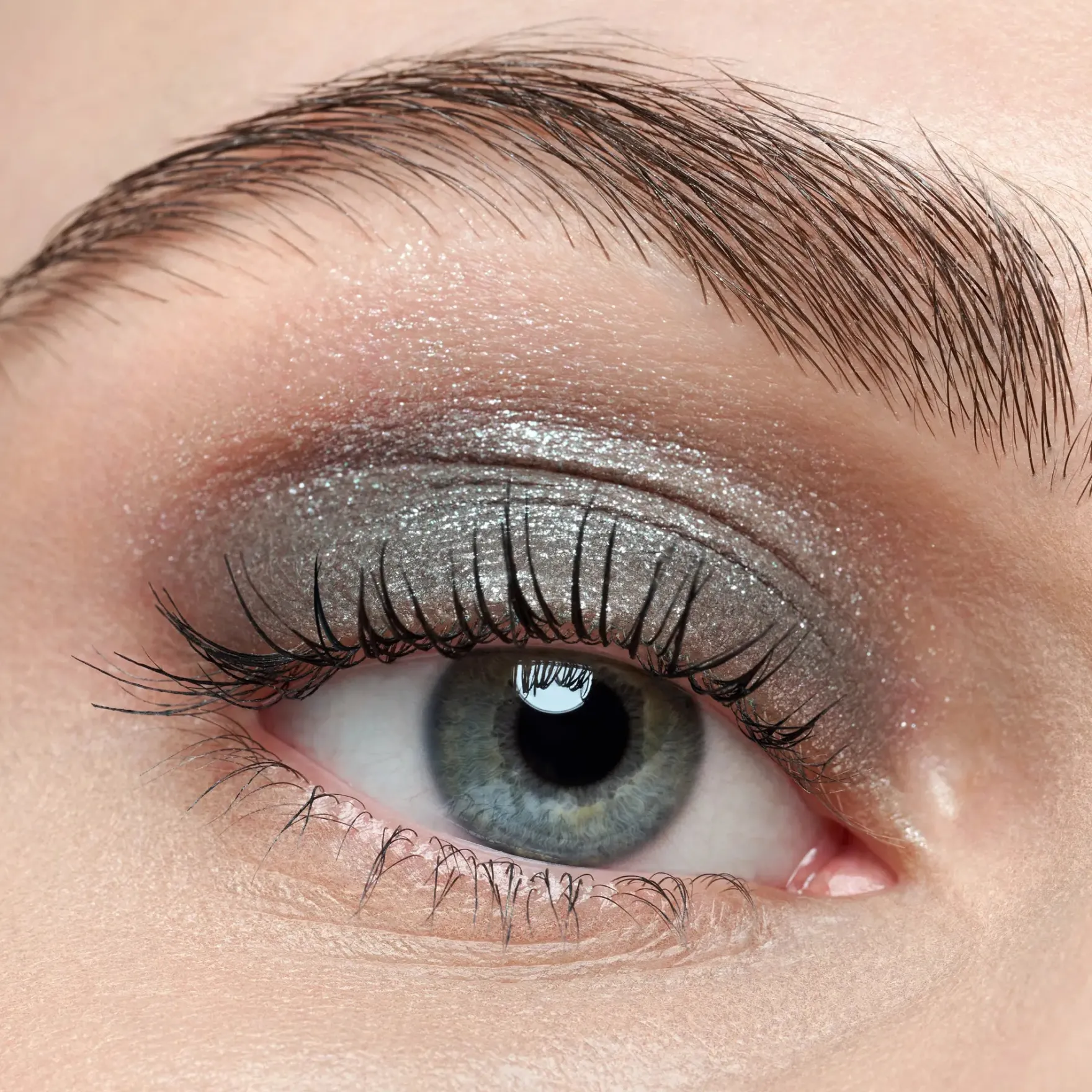 Diamond Treasures Cream To Powder Eyeshadow 030 Smokey Diamond