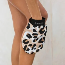 Exfoliating Glove Leopard