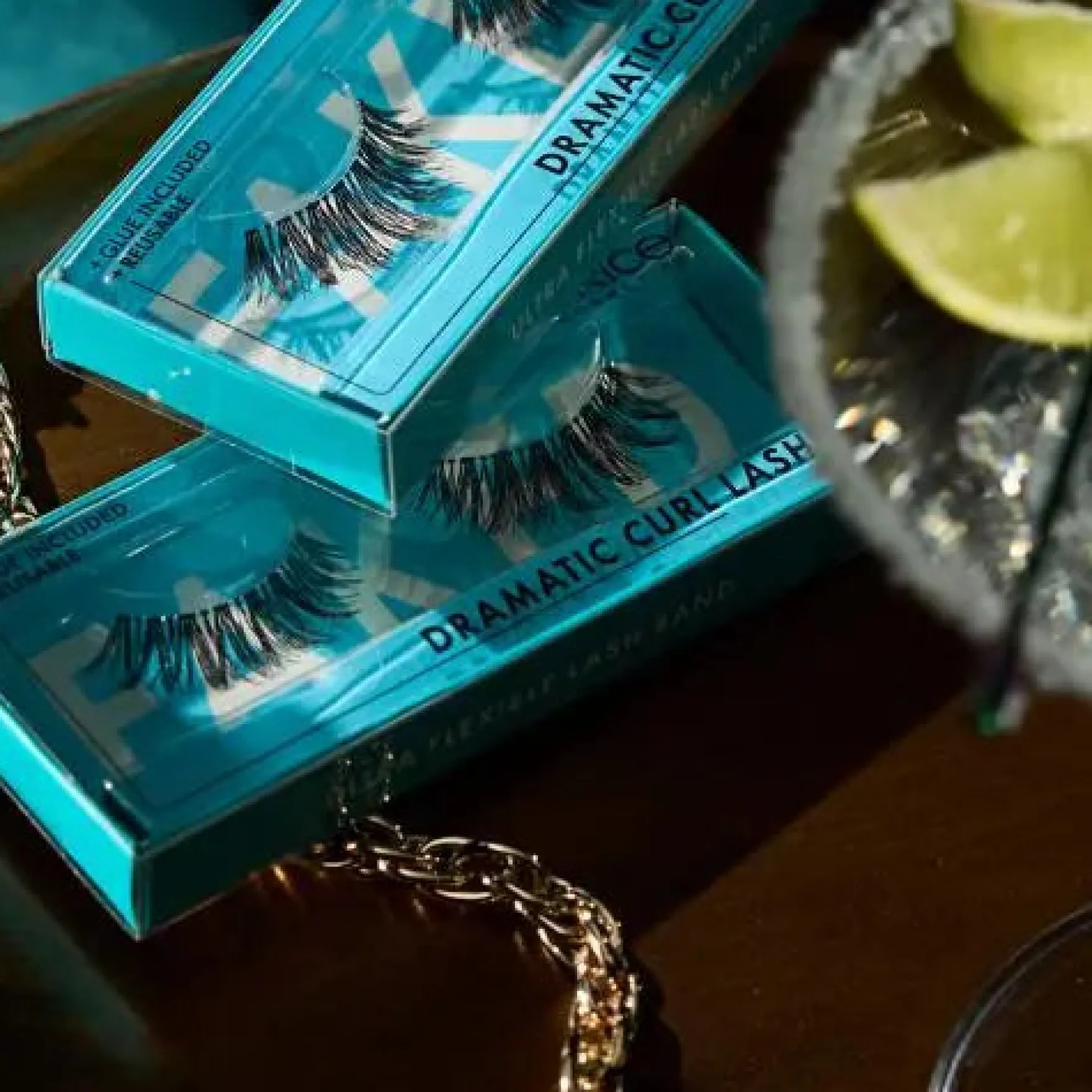 Faked Dramatic Curl Lashes
