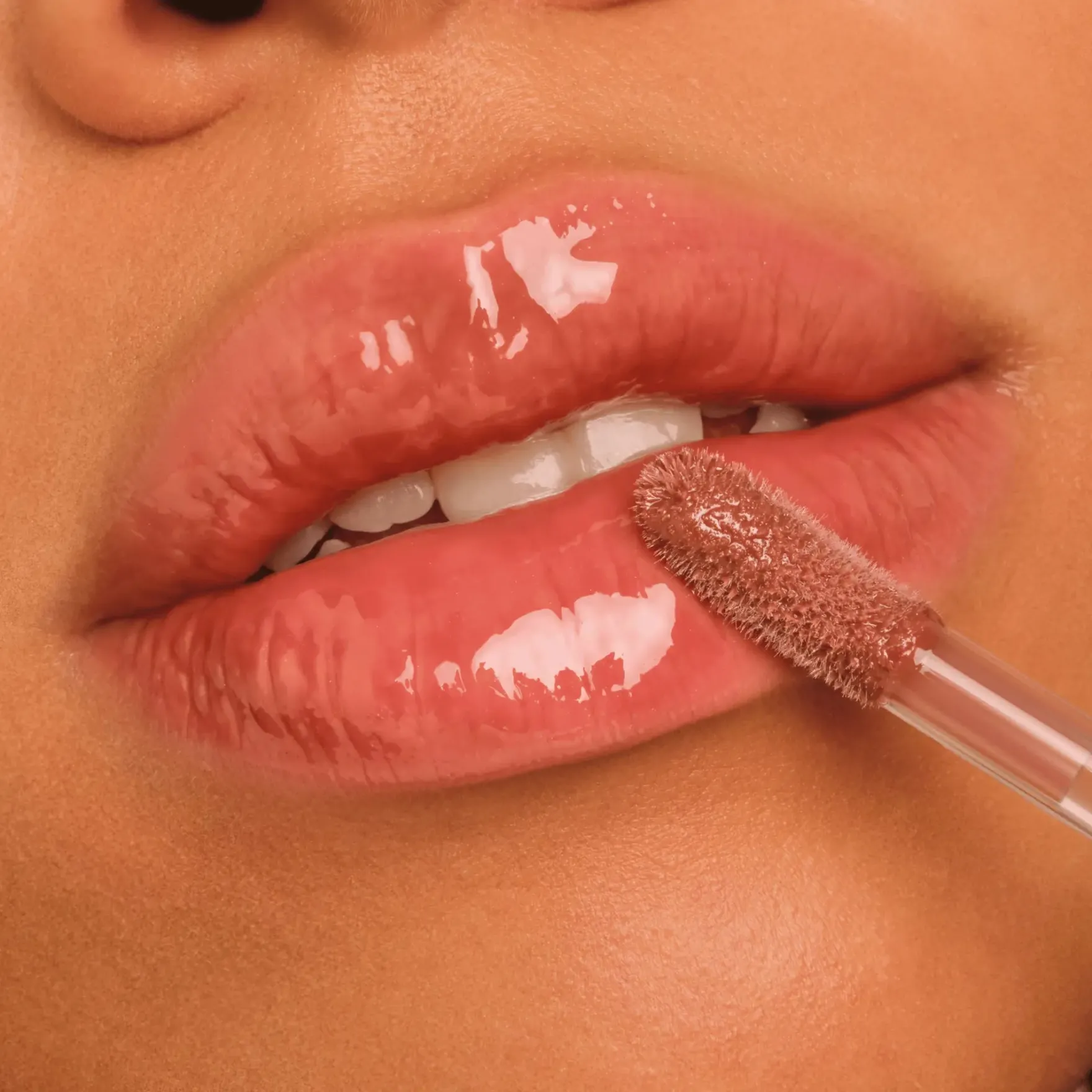 Filler Supreme Lip Gloss 090 Say Less, Serve More