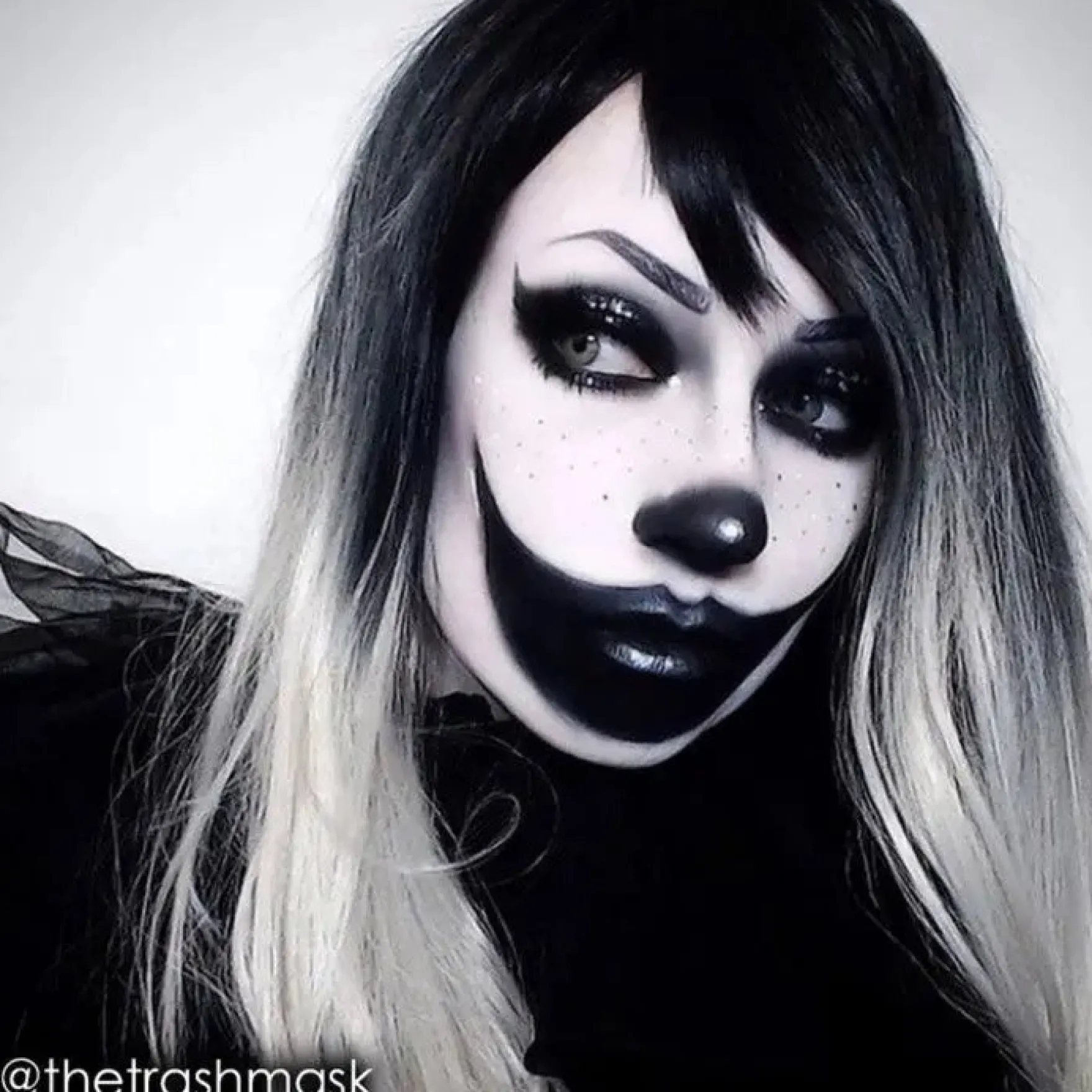 Foundation Greasepaint Black