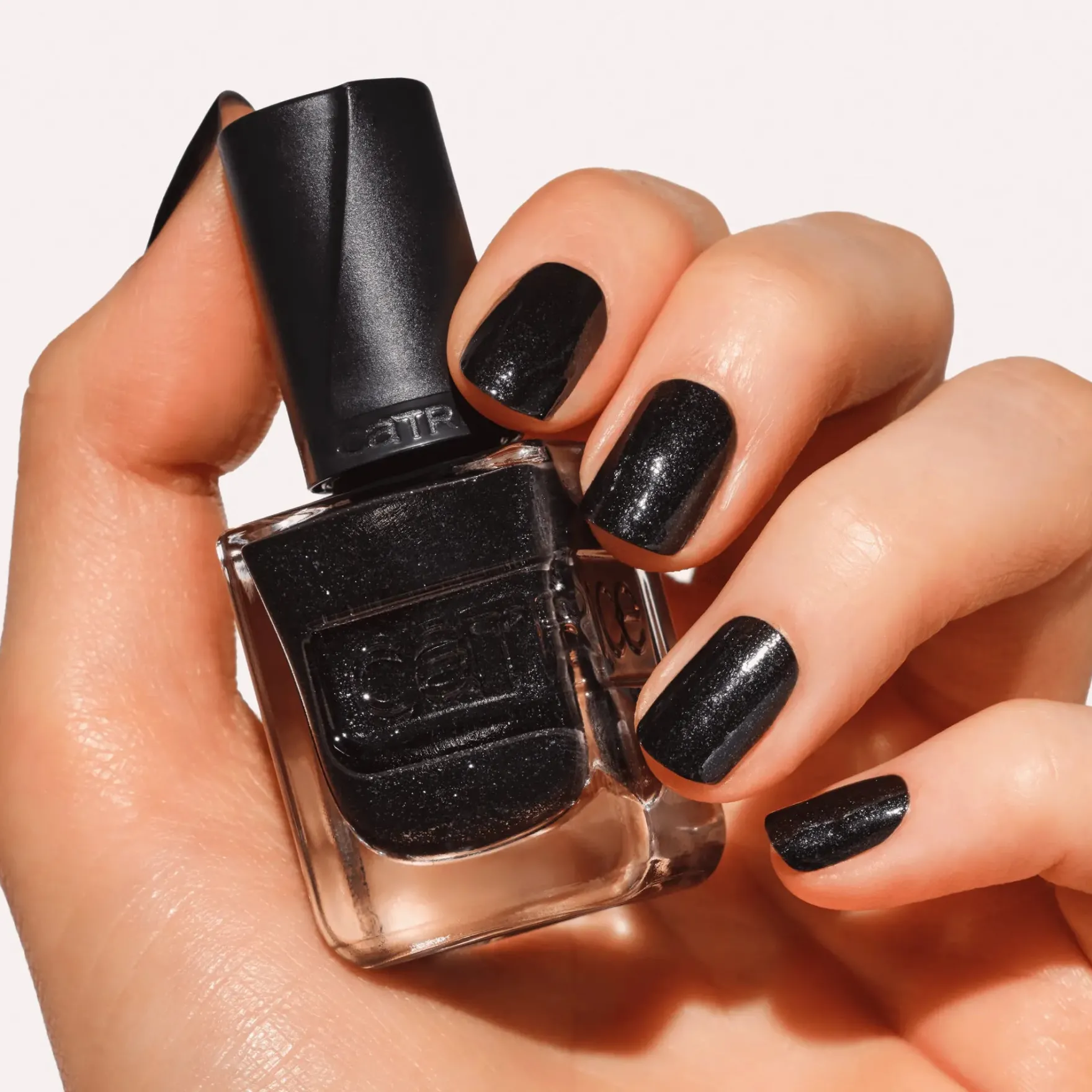 Gel Affair Nail Lacquer 044 Sparkle Like It's Midnight