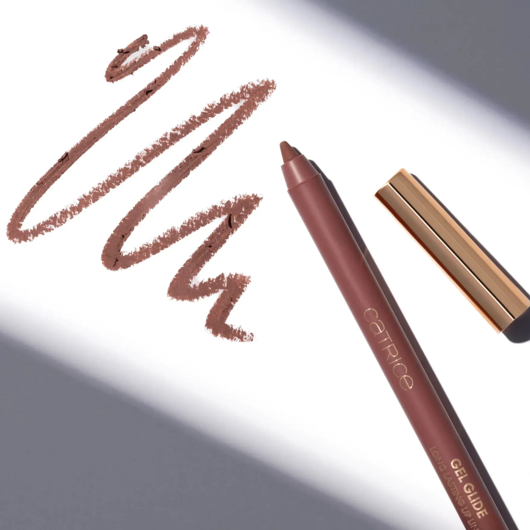 Gel Glide Long-Lasting Lip Liner 090 Toffee Talk