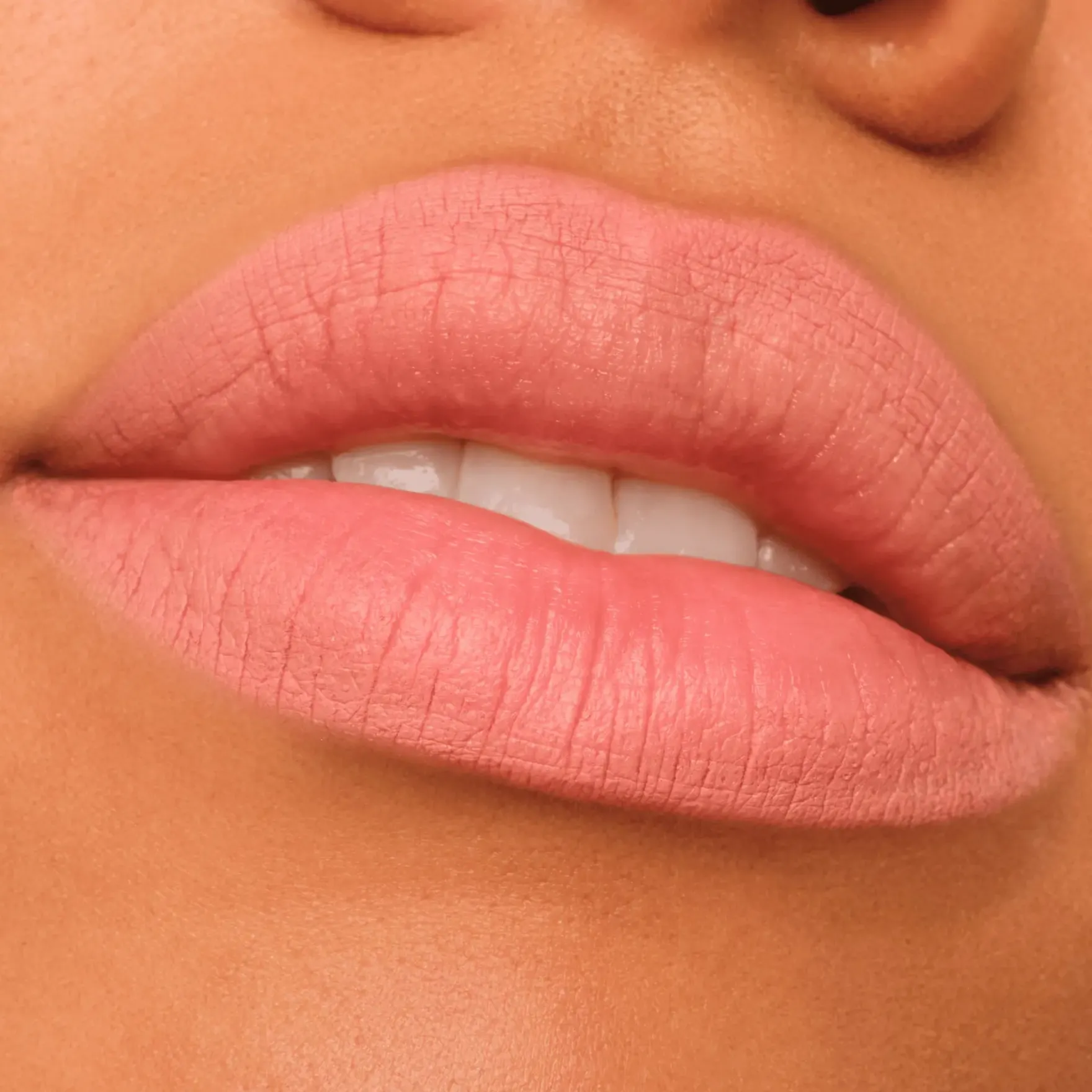 Gel Glide Long-Lasting Lip Liner 070 Line Me Softly