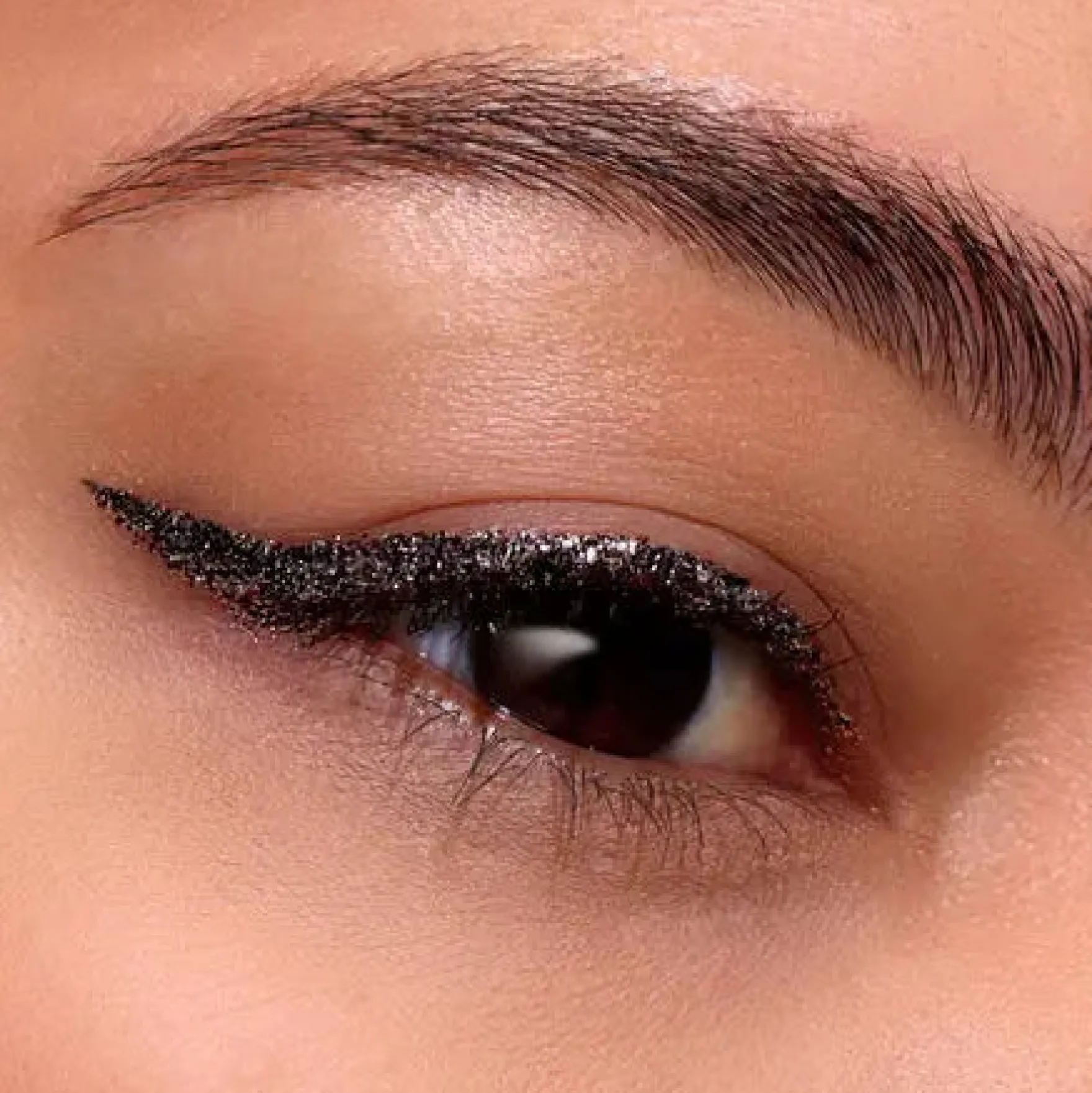 Glitter Glitter Liner 002 After Dark