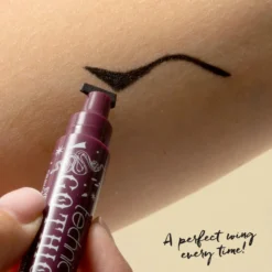 Gothica Eyeliner Pen & Winged