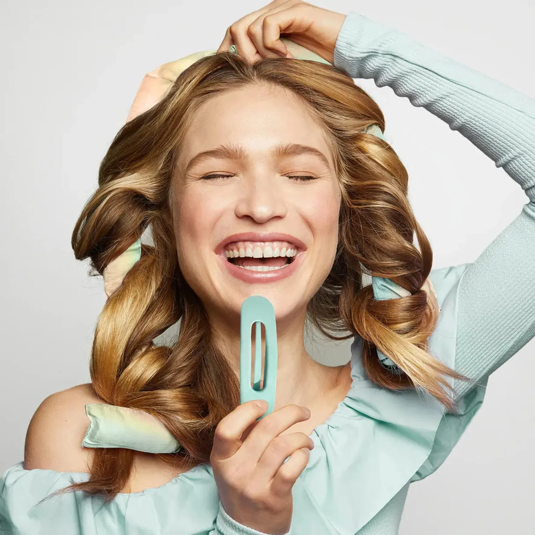 Hair Hero XL Satin Heatless Styling & Flat Lay Claw 4 Piece Set Aura