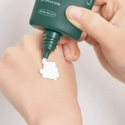 Heartleaf Silky Moisture Sunscreen 50 ml.
