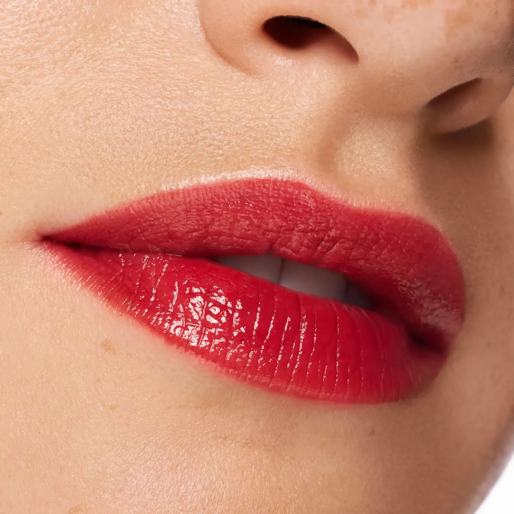 Hydra Kiss Lip Tint 04 Classy Red