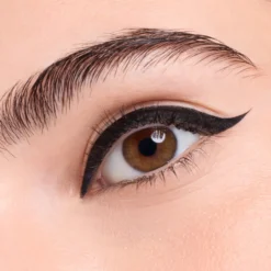 Hyper Liner Brush Eyeliner 010 Classic Black