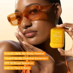 Invisible Glow Finish Sunscreen Stick