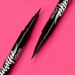 Jetsetter Liquid Eyeliner Black