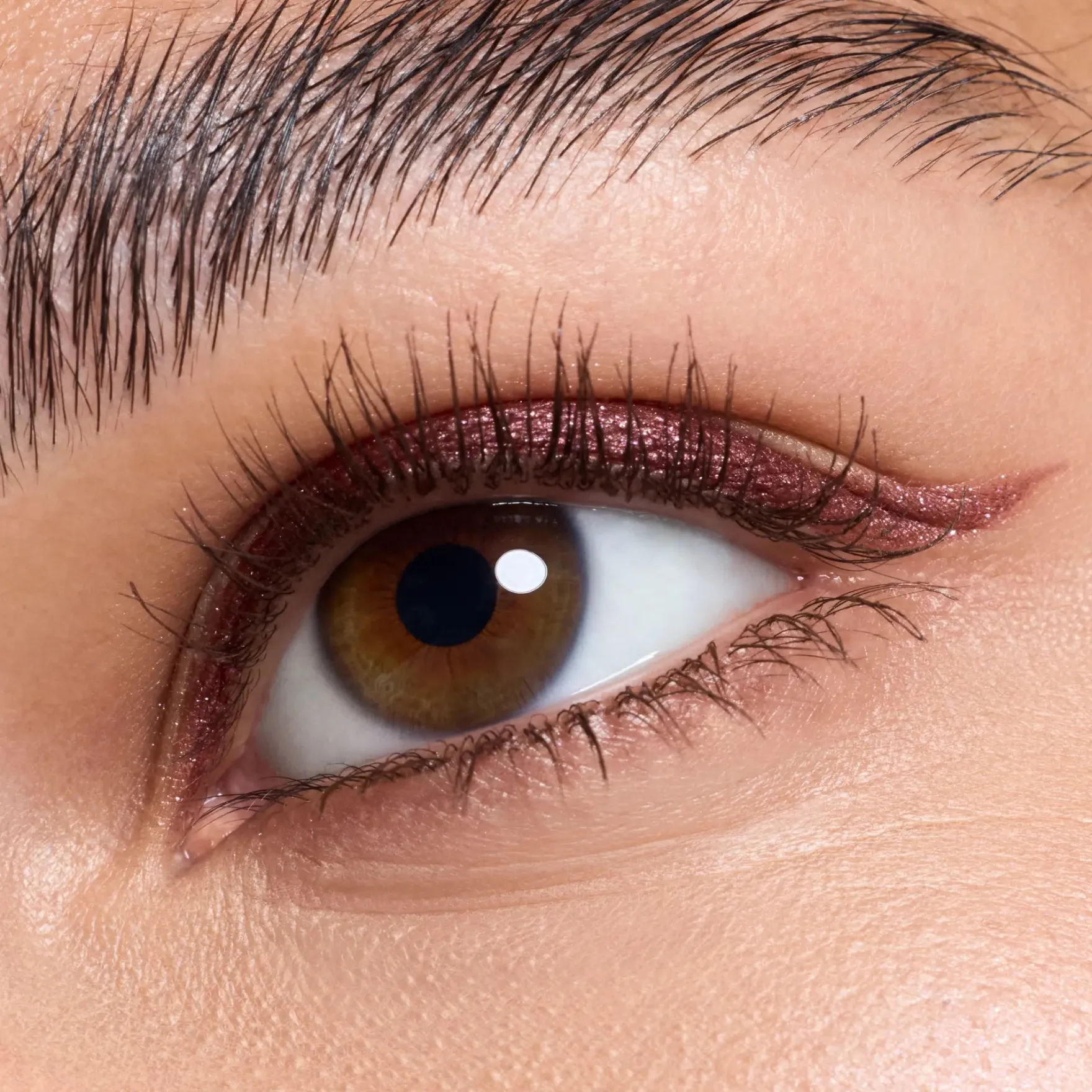 Jewel Glide Effect Eye Pencil 050 Ruby Crystals