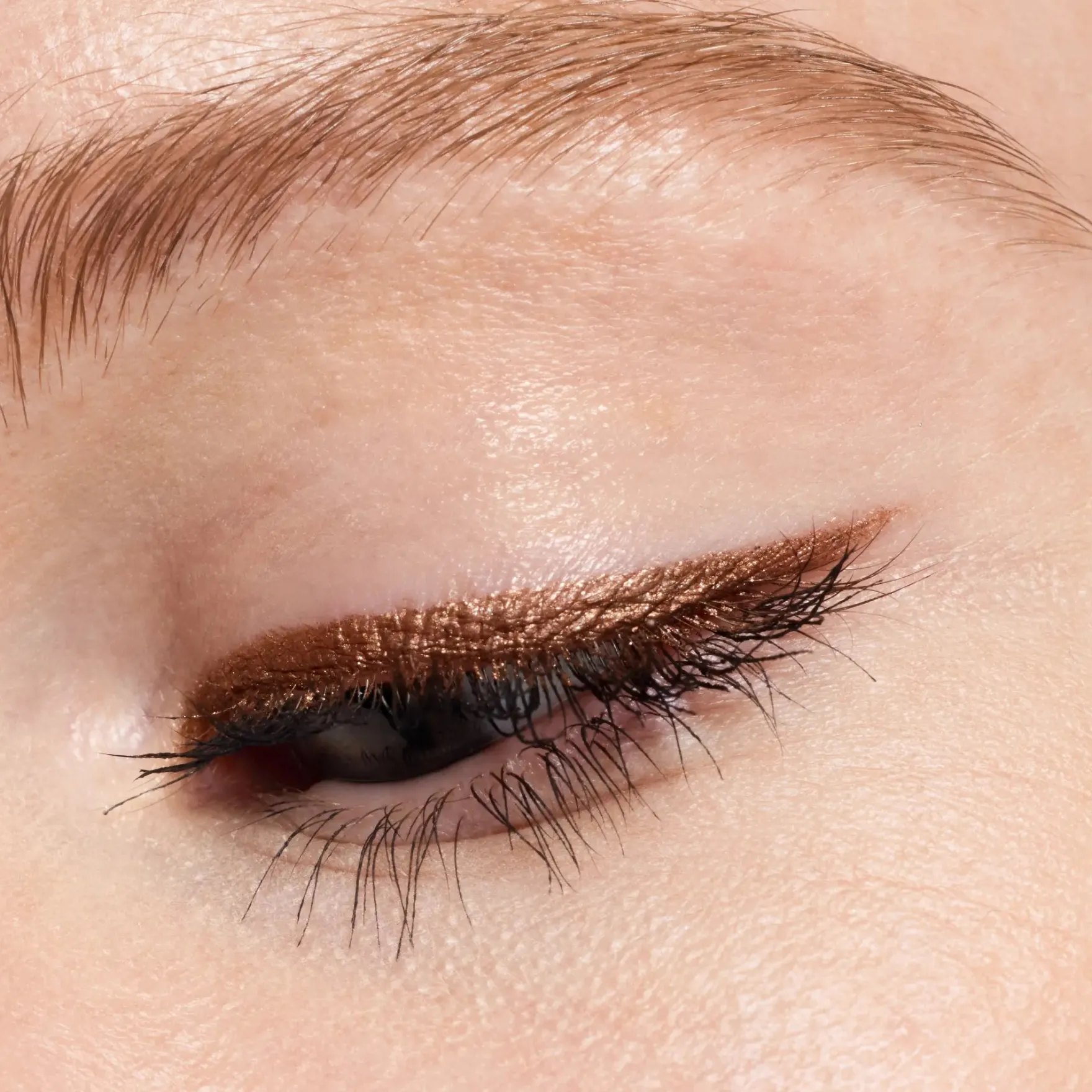 Jewel Glide Effect Eye Pencil 020 Amber Glow