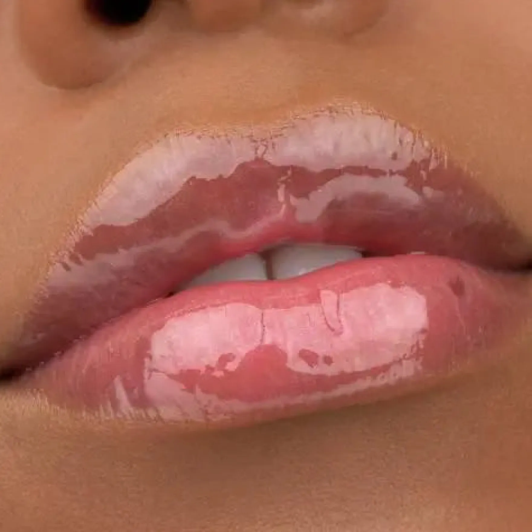 Juicy Bomb Shiny Lipgloss 102 Witty Watermelon