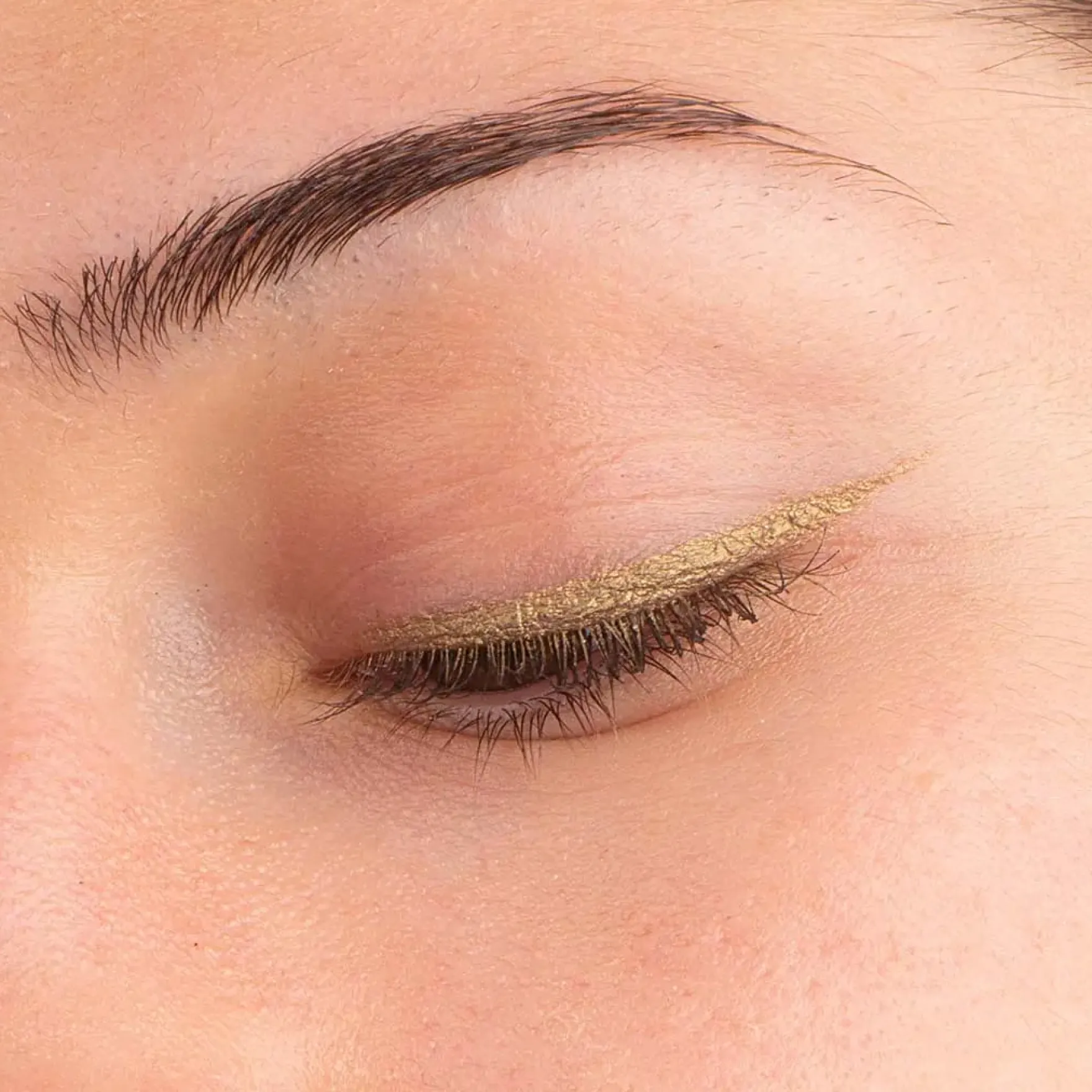 Liquid Eyeshadow & Highlighter Summer Pistachio