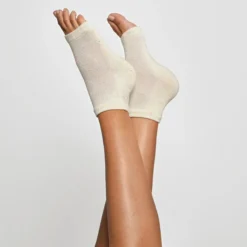 Moisturizing Heel Socks