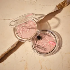 More Than Glow Highlighter 040 Absolute Blushin' Bright