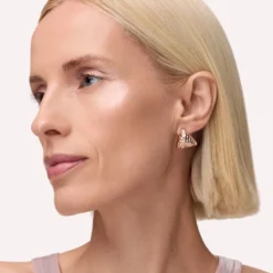 More Than Glow Liquid Highlighter 020 Dewy Rose