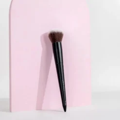No. 12 Blush Brush