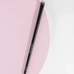 No. 19 Crease Blending Eye Brush
