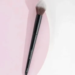 No. 13 Highlight Brush