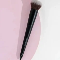 No. 3 Multi-Tasking Brush