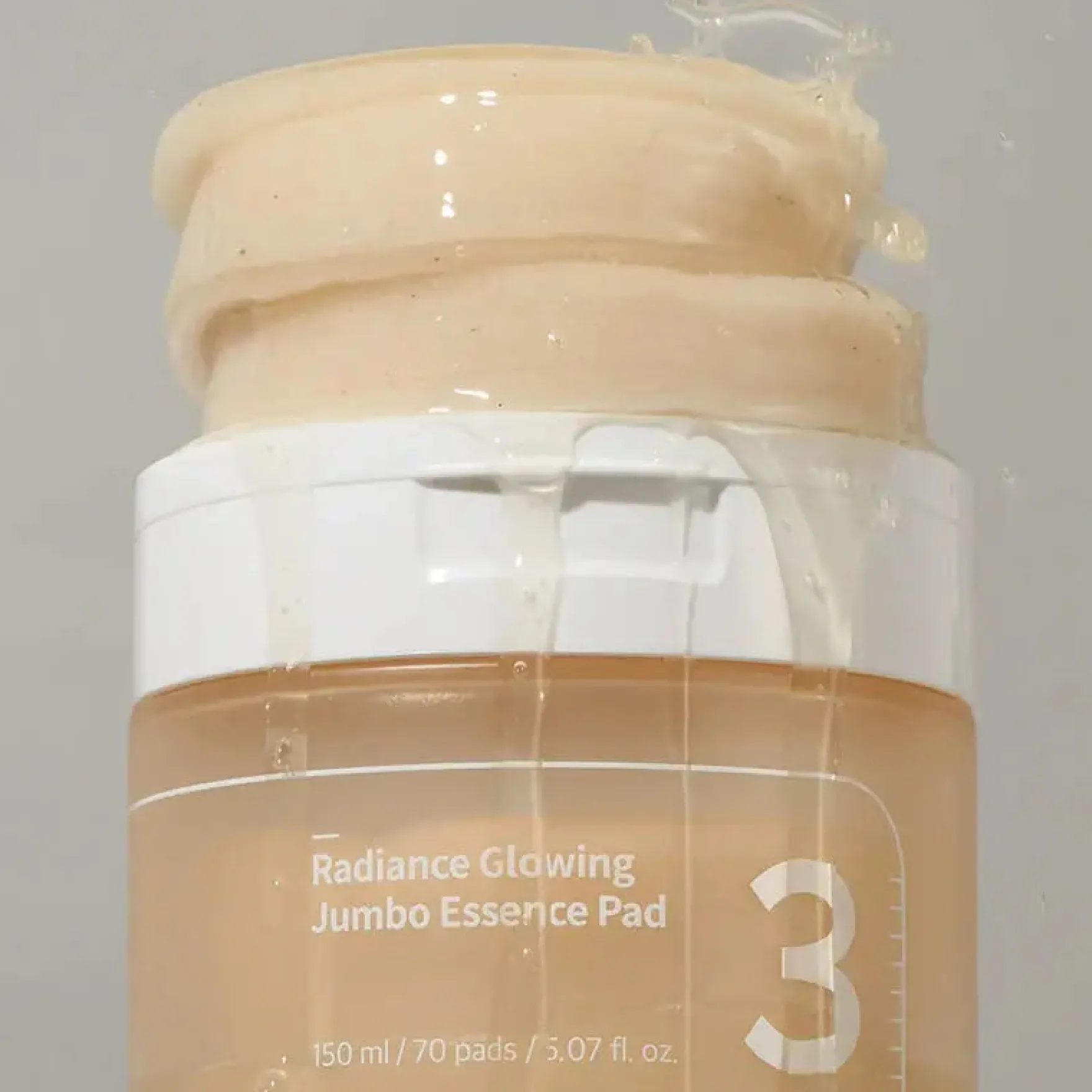 No.3 Radiance Glowing Jumbo Essence Pad