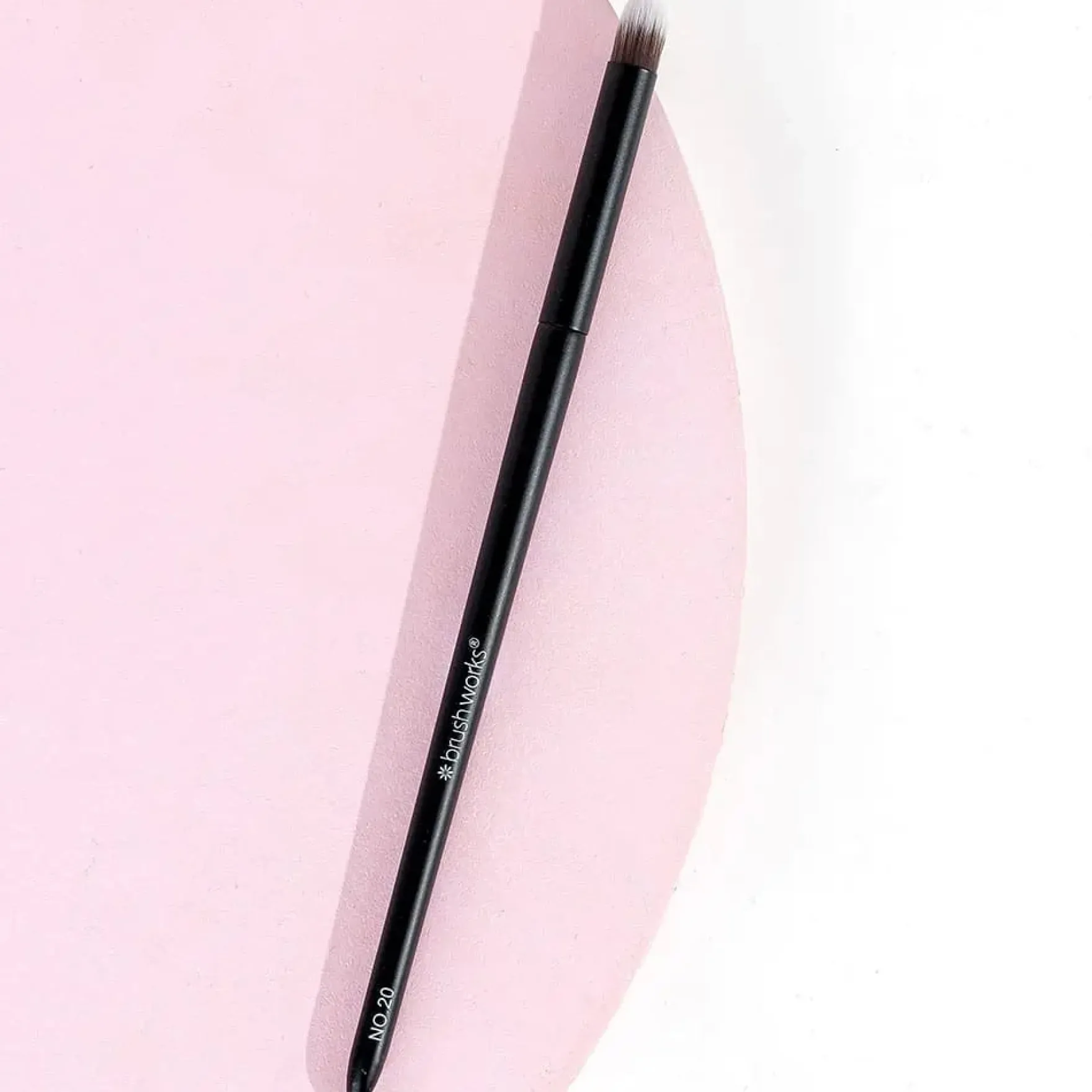 No. 20 Smudge Brush