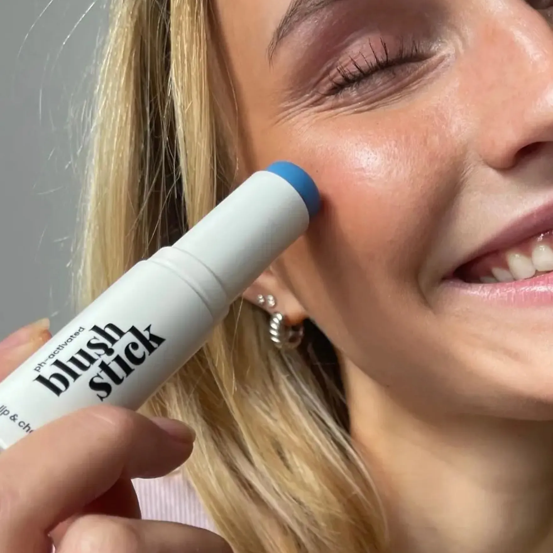 Ph-Activated Blush Stick