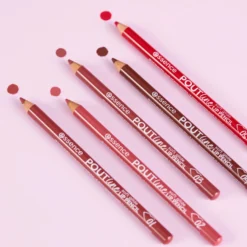 POUTline Soft Glide Lip Pencil 01 Like To Mauve It