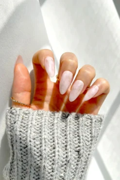 Press-On Nails Hushed Shimmer