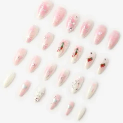 Press-On Nails Strawberries N Crème