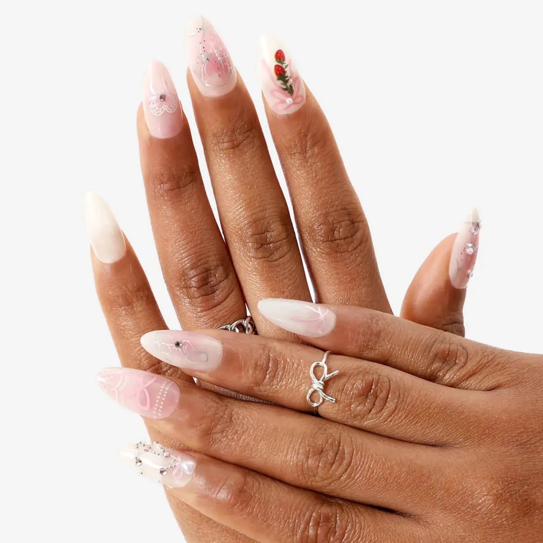 Press-On Nails Strawberries N Crème