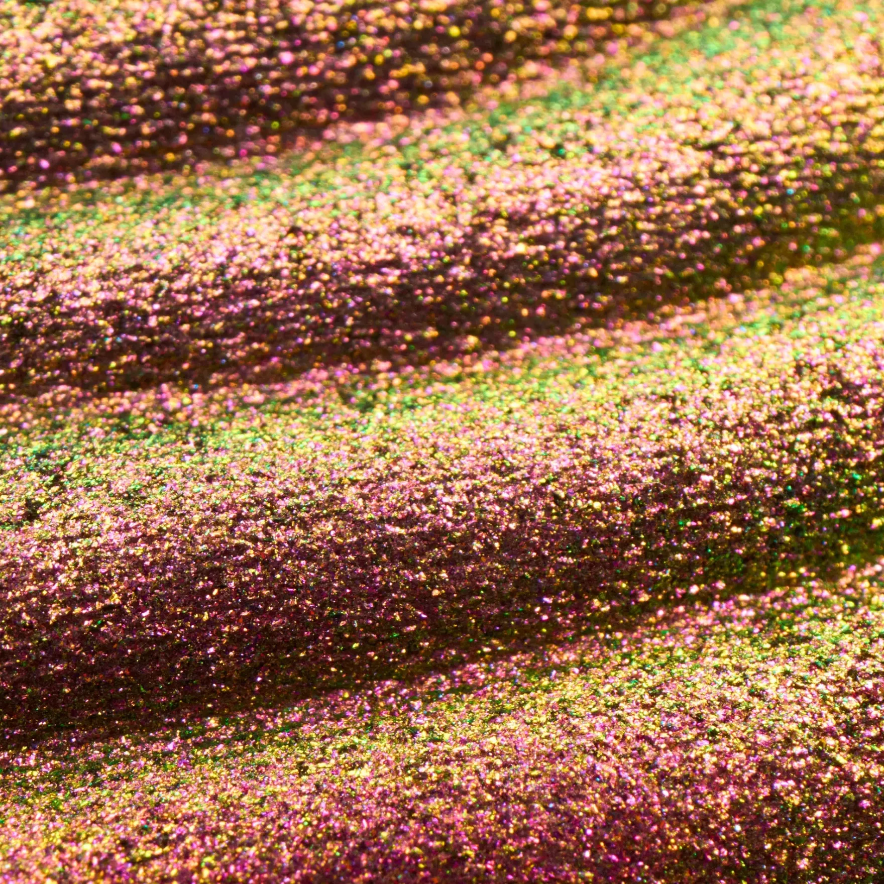 Prismatic Shift Eyeshadow 020 Berry Blaze