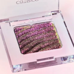 Prismatic Shift Eyeshadow 020 Berry Blaze